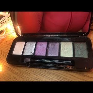 BUXOM customized eyeshadow palette + Brush